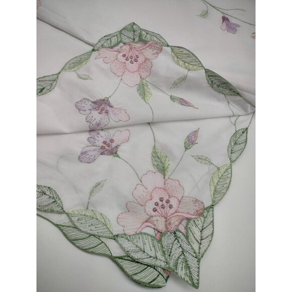 Floral Embroidered Cutout Colorful Tablecloth 66” X 80” Pastel Spring Easter SEE - Picture 6 of 10